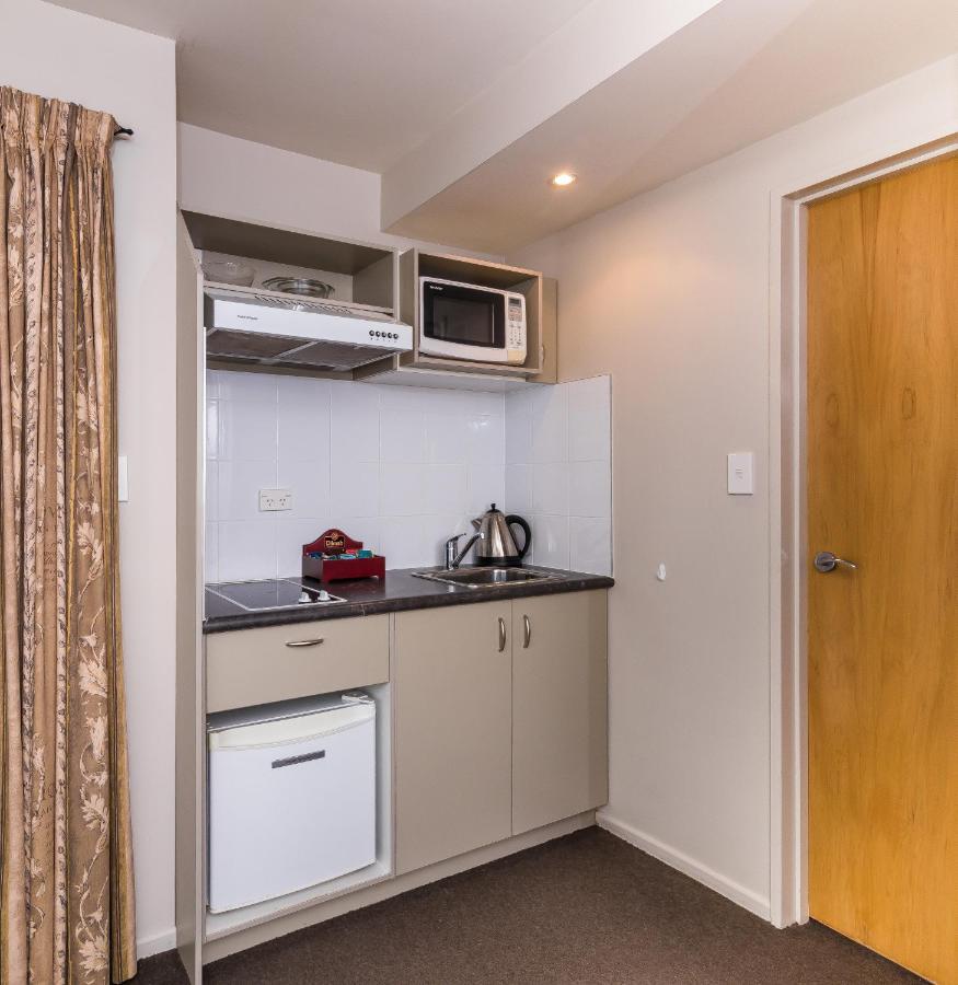 Twin Peaks Lakeside 3* Taupo